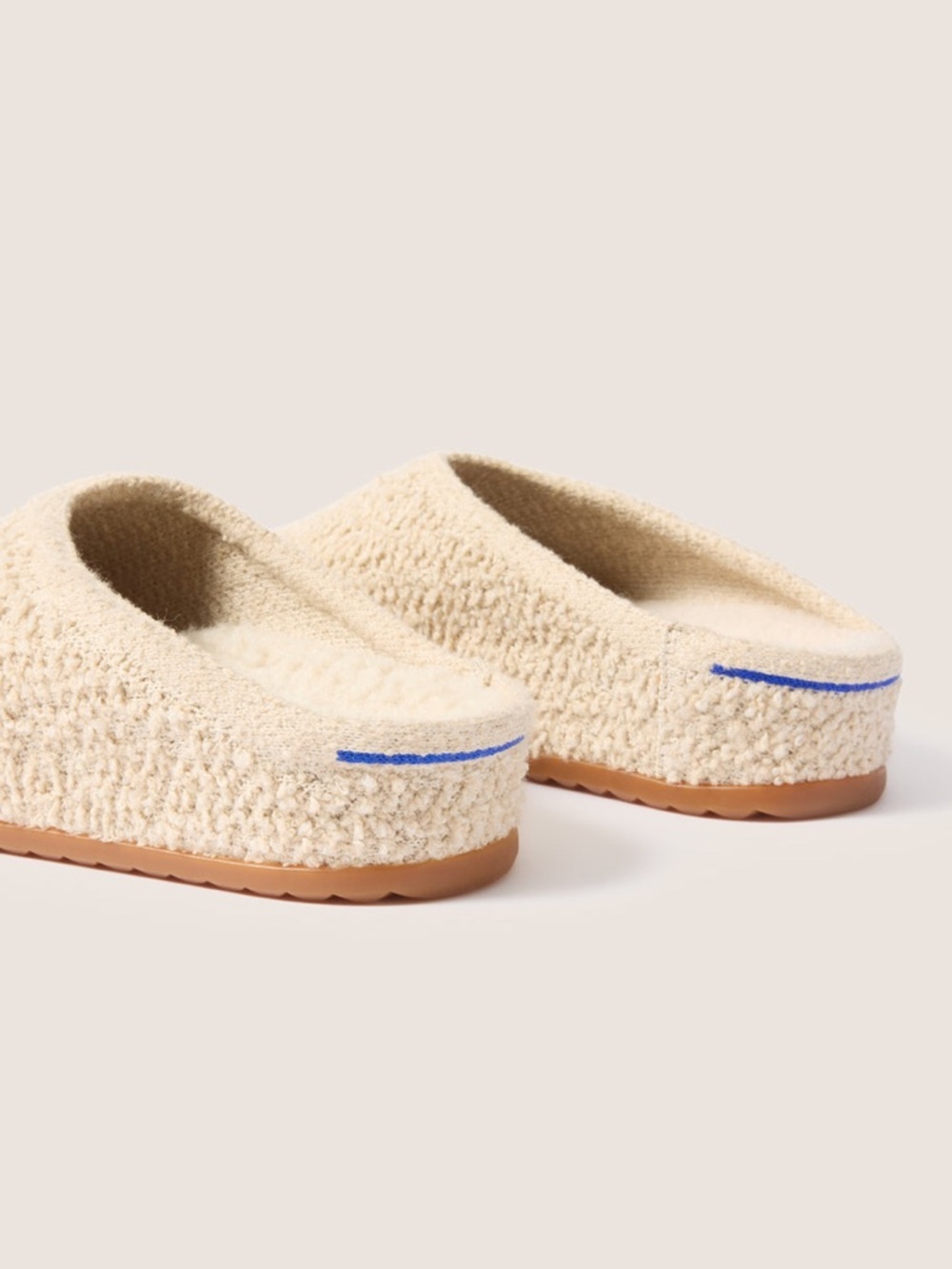 Rothys The Cozy Clog Honeybun Boucle Cream Ivory Slipper Shoes Size 10 - Picture 13 of 13